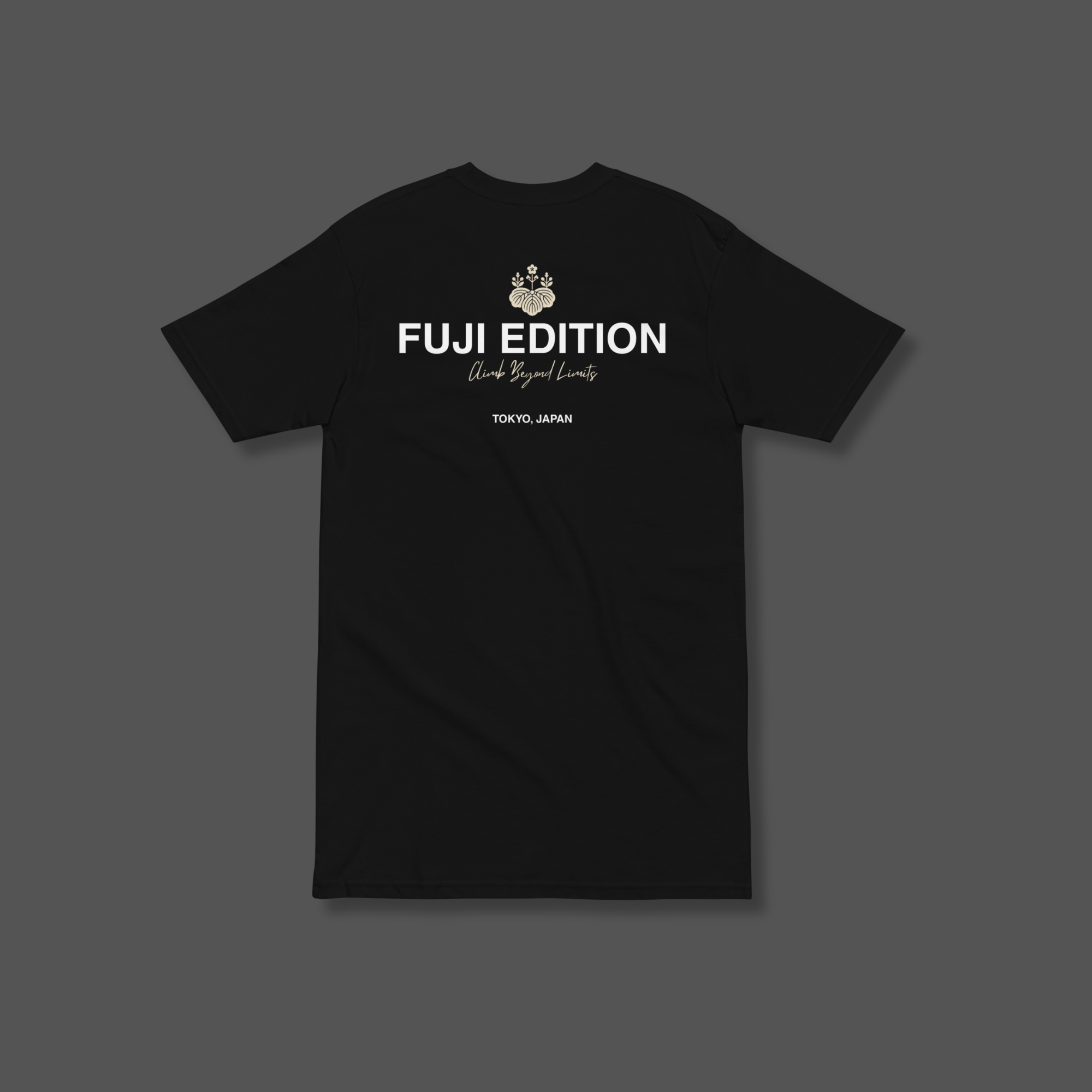 EMBLEM EMBROIDERY T-SHIRT