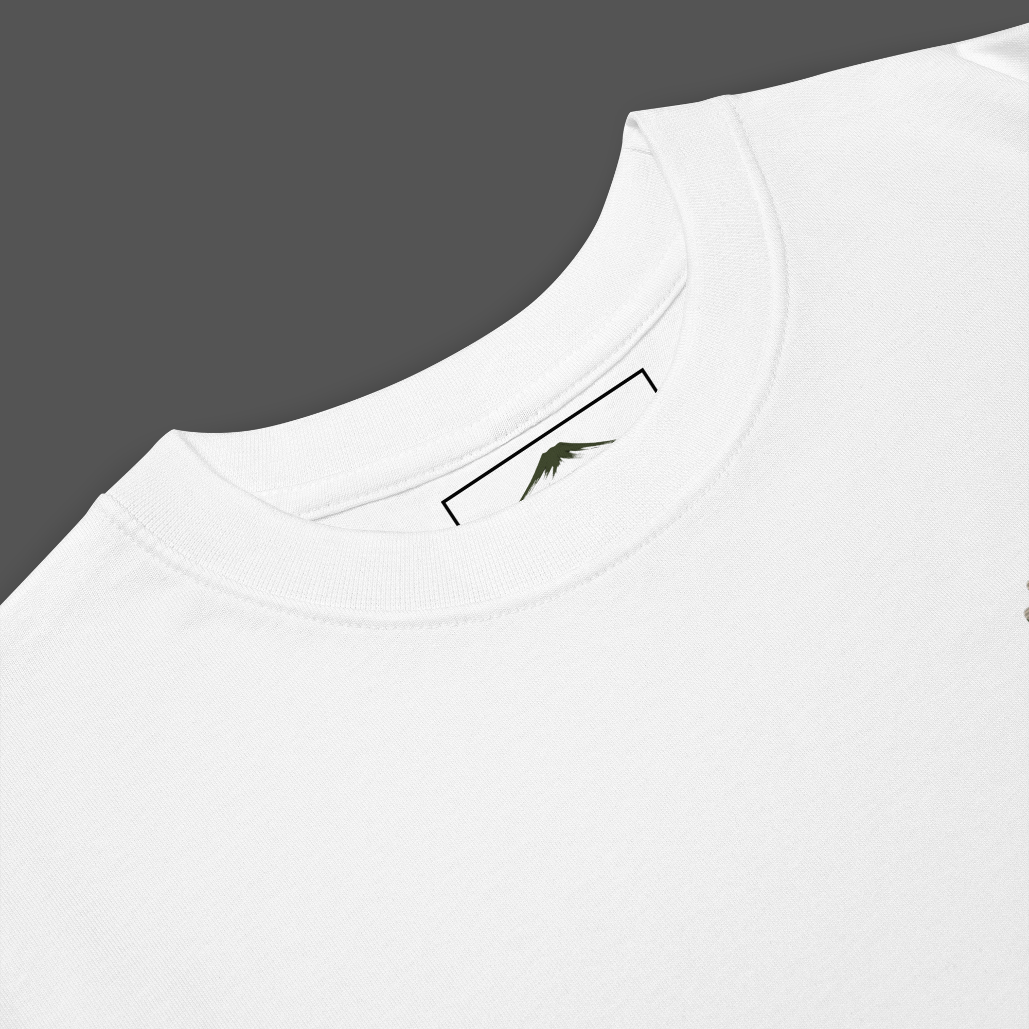 EMBLEM EMBROIDERY T-SHIRT